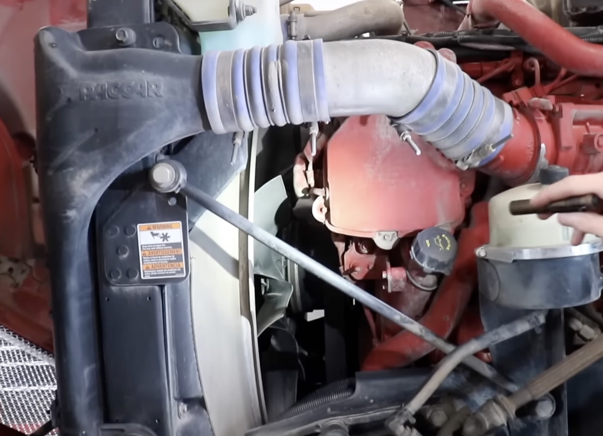 Mr. Montpelier Mobile Truck Repair service image 3